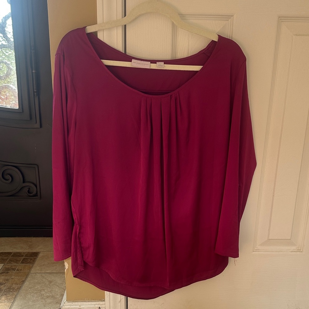 New York & Company Women's Burgundy Top, Size L